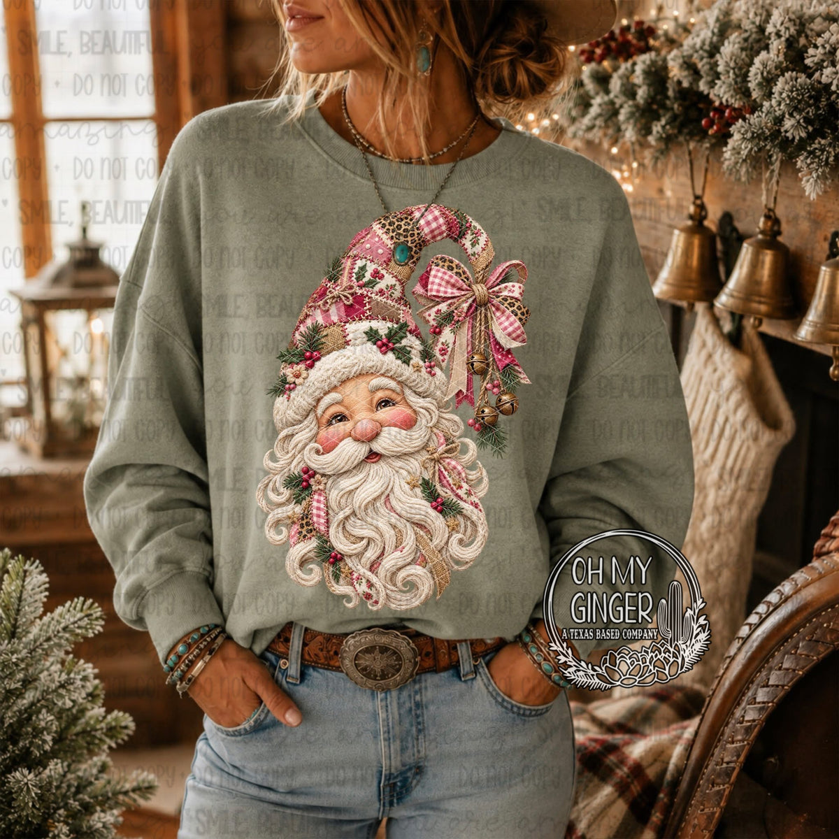 Santa Patchwork Pink — a pink patchwork Santa portrait with a bow